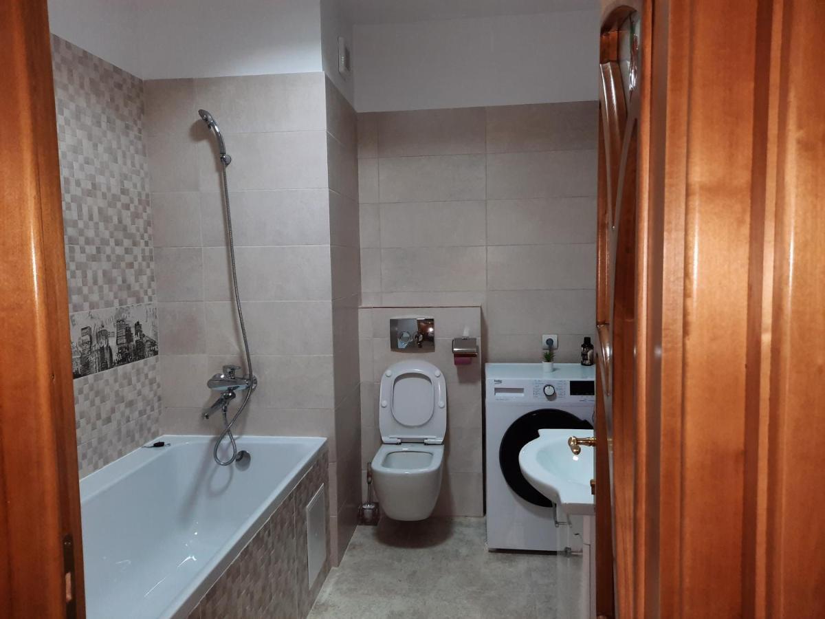 Jeni' S Apartament Constanta Exterior photo